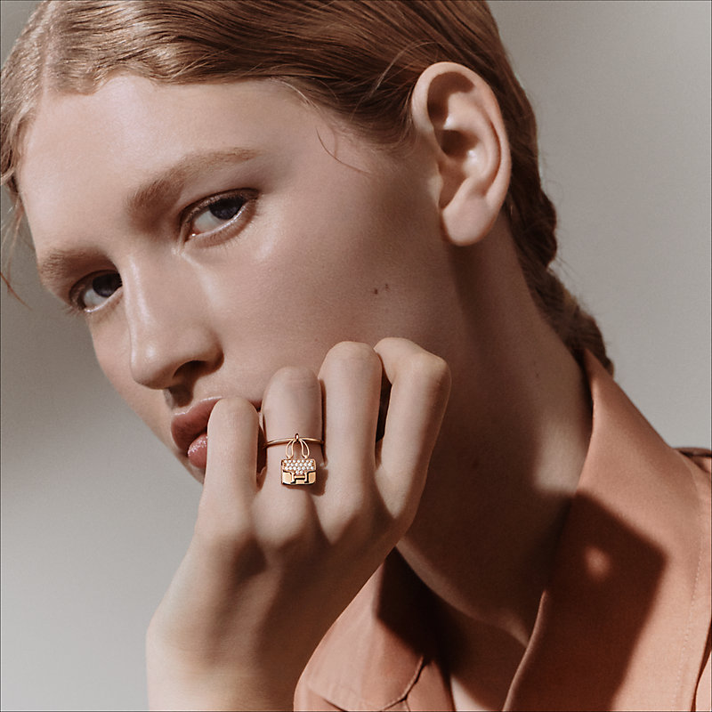 セール【HERMES】Anello Amulettes Constance Amulettes Constance pendant | Hermès USA